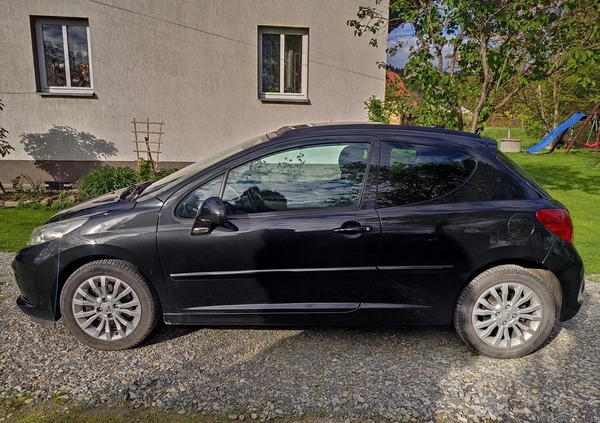 Peugeot 207 cena 9500 przebieg: 227000, rok produkcji 2007 z Krosno małe 121